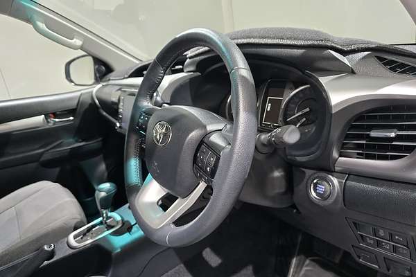 2024 Toyota Hilux Hilux 4x4 SR5 2.8L T Diesel Automatic Double Cab 48V GUN126R 4X4