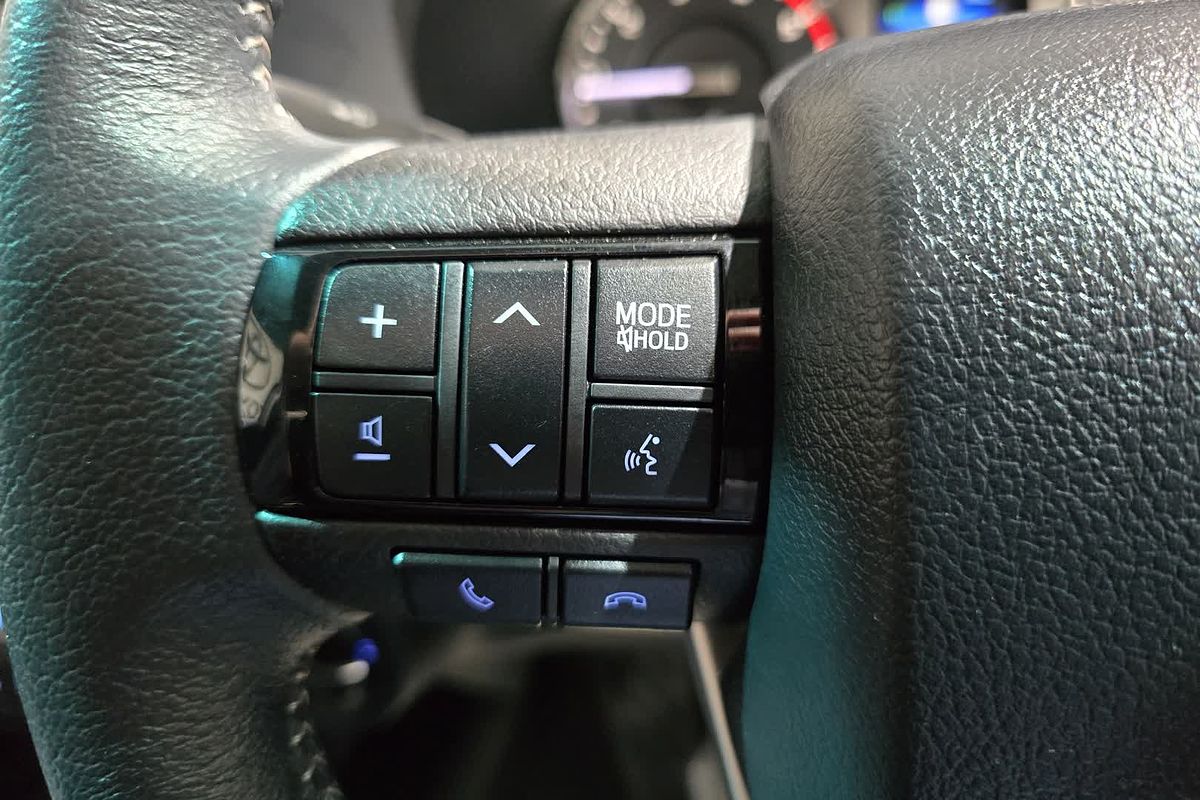 2024 Toyota Hilux Hilux 4x4 SR5 2.8L T Diesel Automatic Double Cab 48V GUN126R 4X4