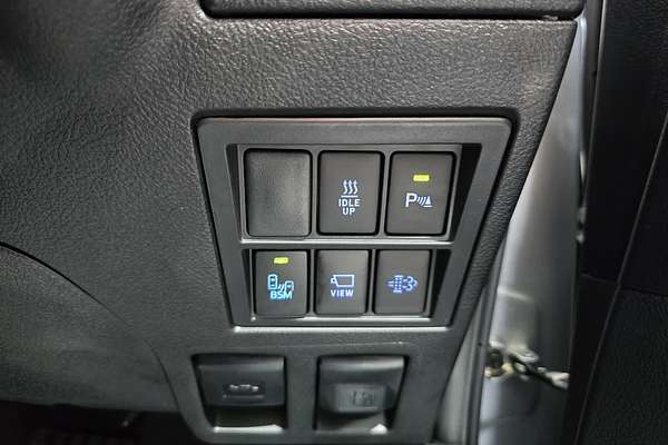 2024 Toyota Hilux Hilux 4x4 SR5 2.8L T Diesel Automatic Double Cab 48V GUN126R 4X4