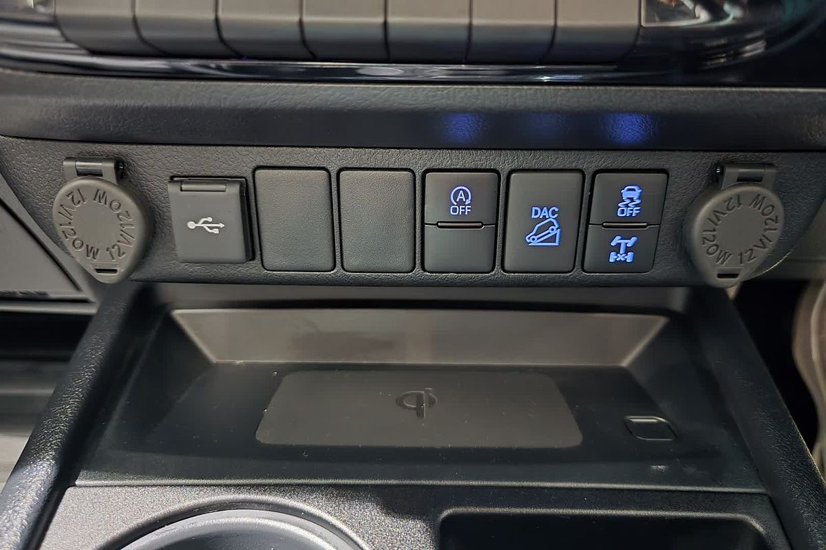 2024 Toyota Hilux Hilux 4x4 SR5 2.8L T Diesel Automatic Double Cab 48V GUN126R 4X4