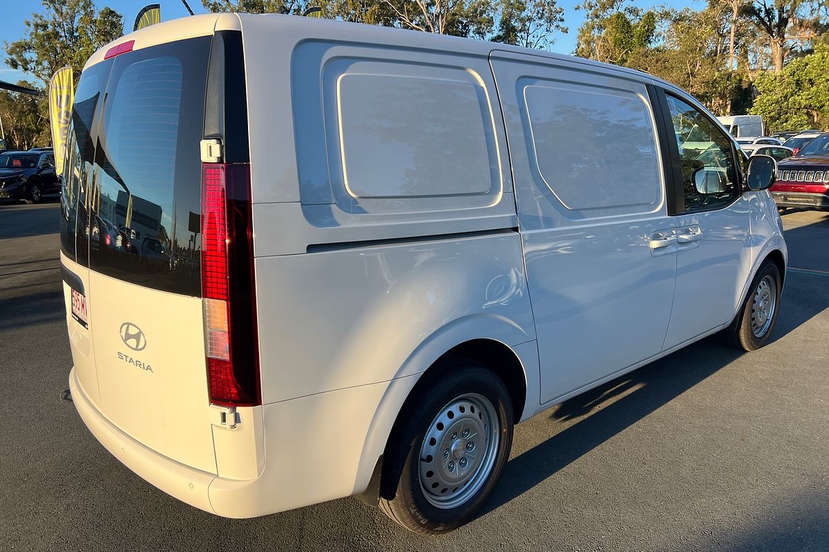 2024 Hyundai STARIA