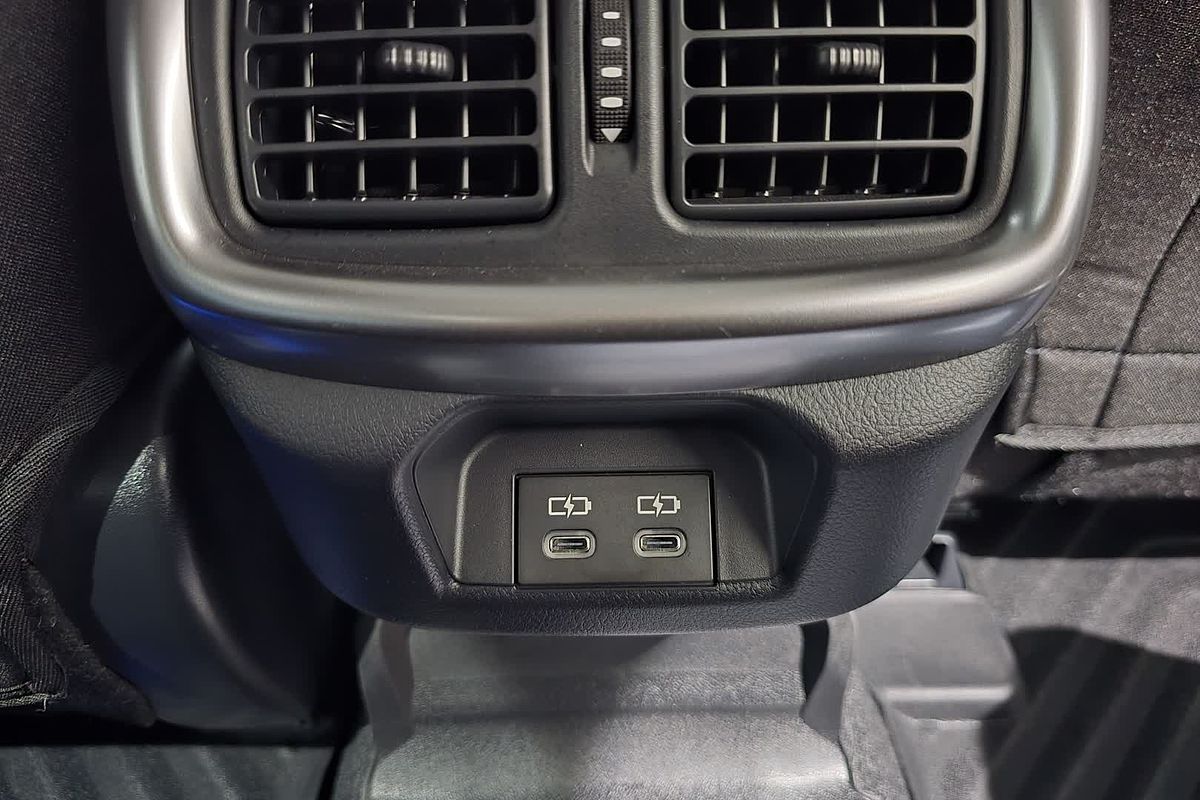 2024 Toyota Hilux Hilux 4x4 SR5 2.8L T Diesel Automatic Double Cab 48V GUN126R 4X4