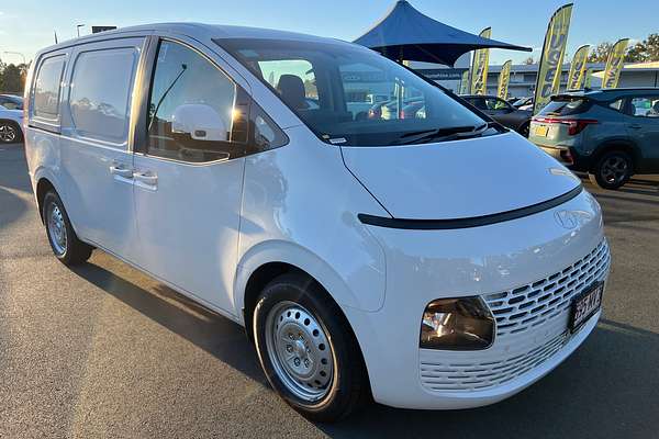 2024 Hyundai STARIA