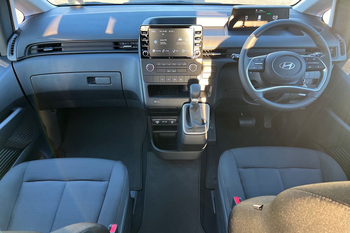 2024 Hyundai STARIA