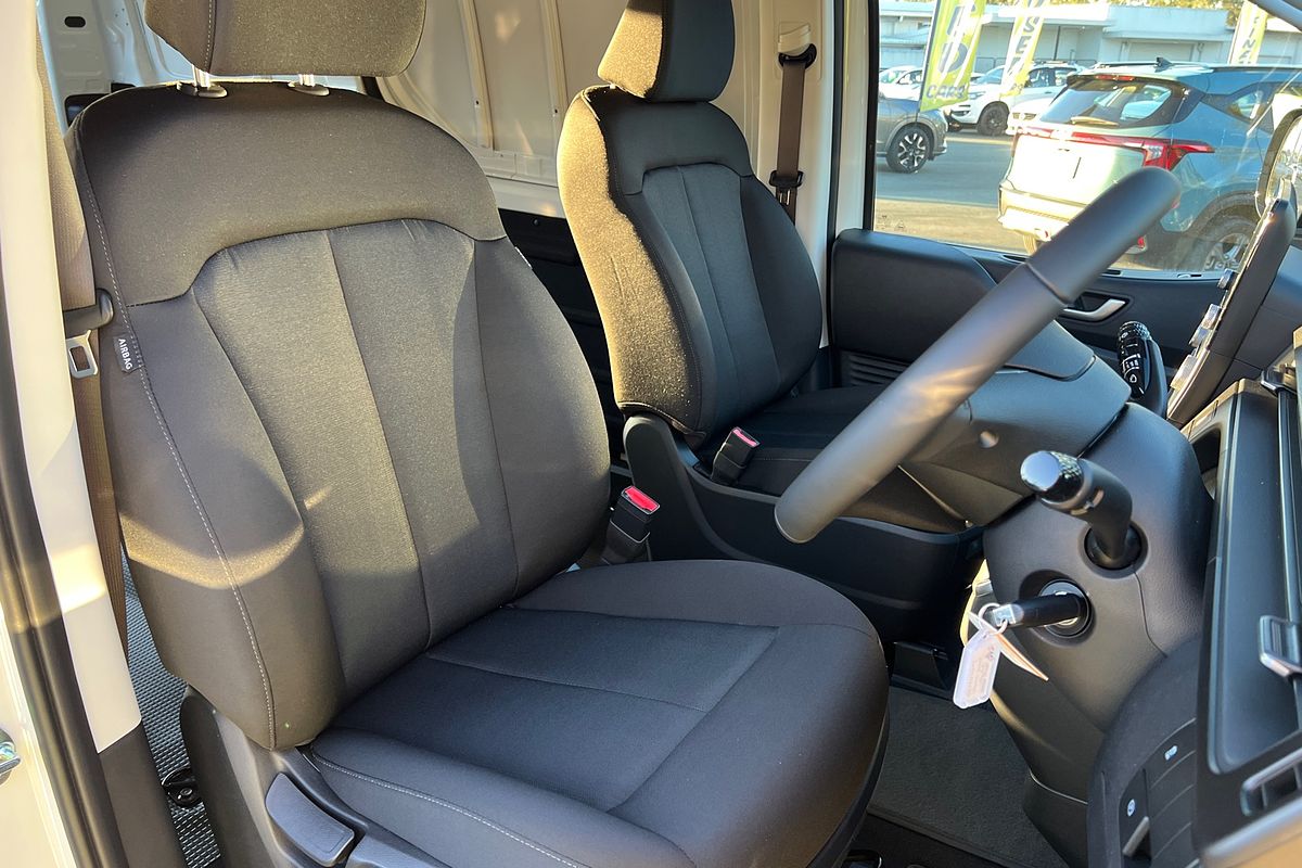 2024 Hyundai STARIA