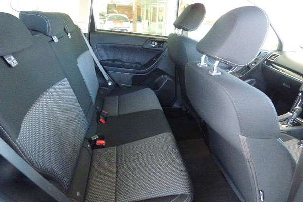 2017 Subaru Forester 2.5i-L S4