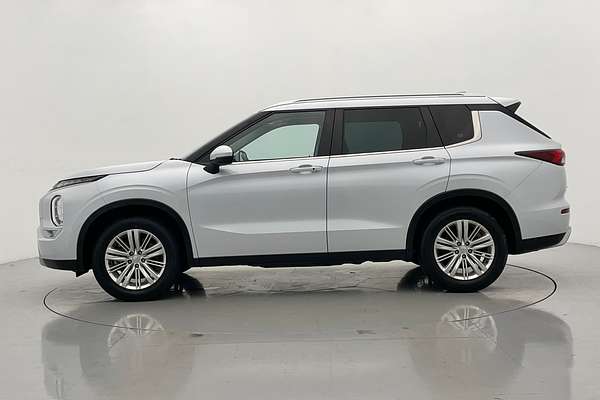 2022 Mitsubishi Outlander LS ZM