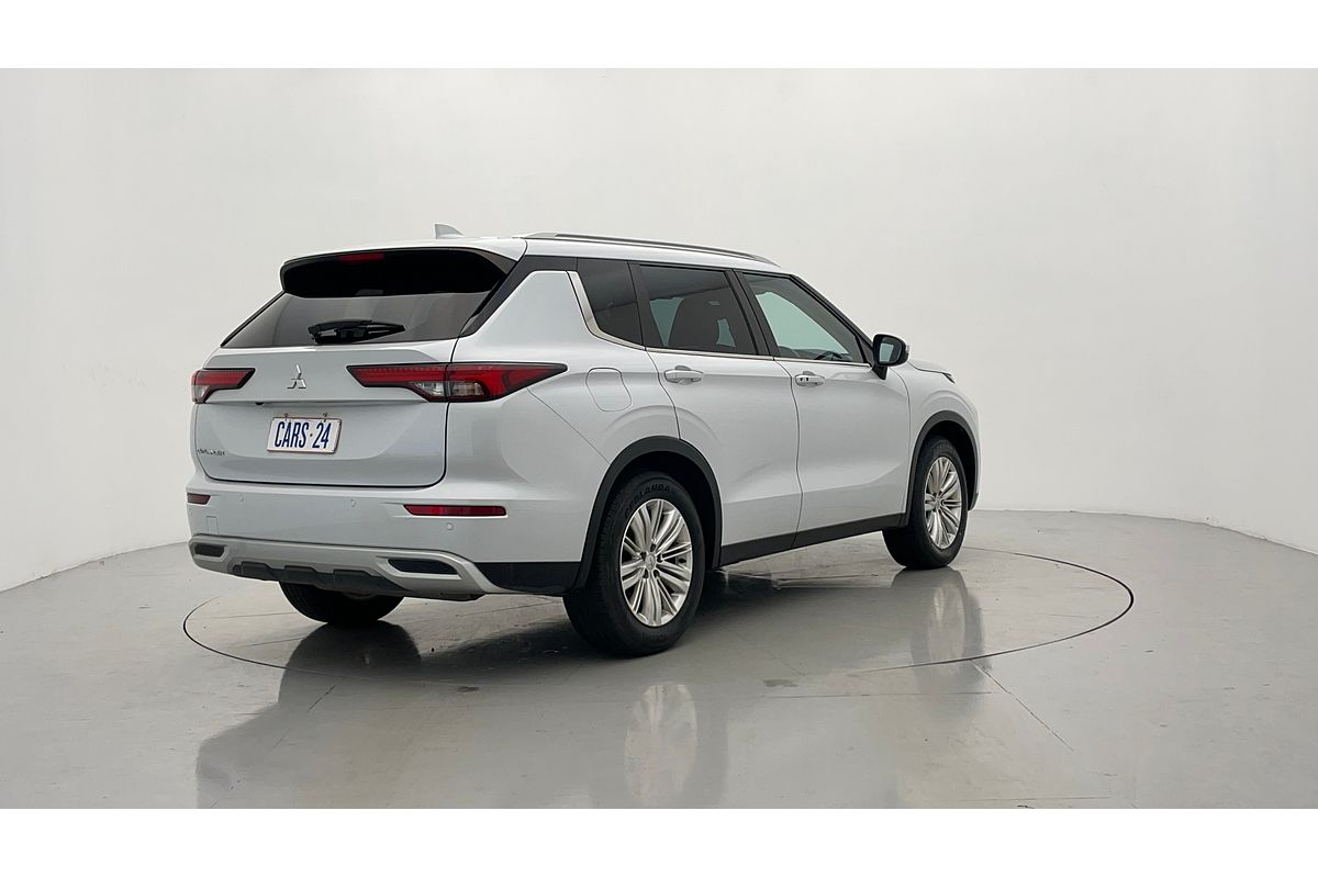 2022 Mitsubishi Outlander LS ZM