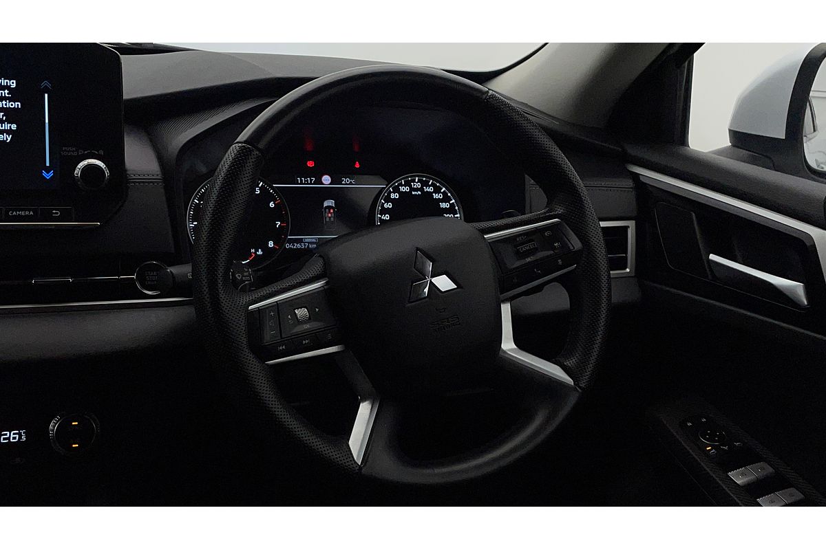 2022 Mitsubishi Outlander LS ZM
