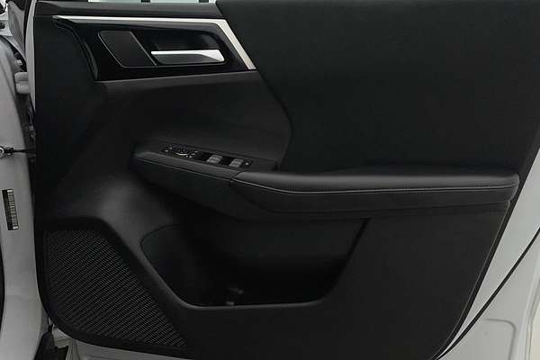 2022 Mitsubishi Outlander LS ZM
