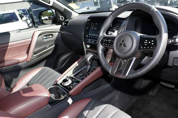 2024 Mitsubishi Pajero Sport GSR QF