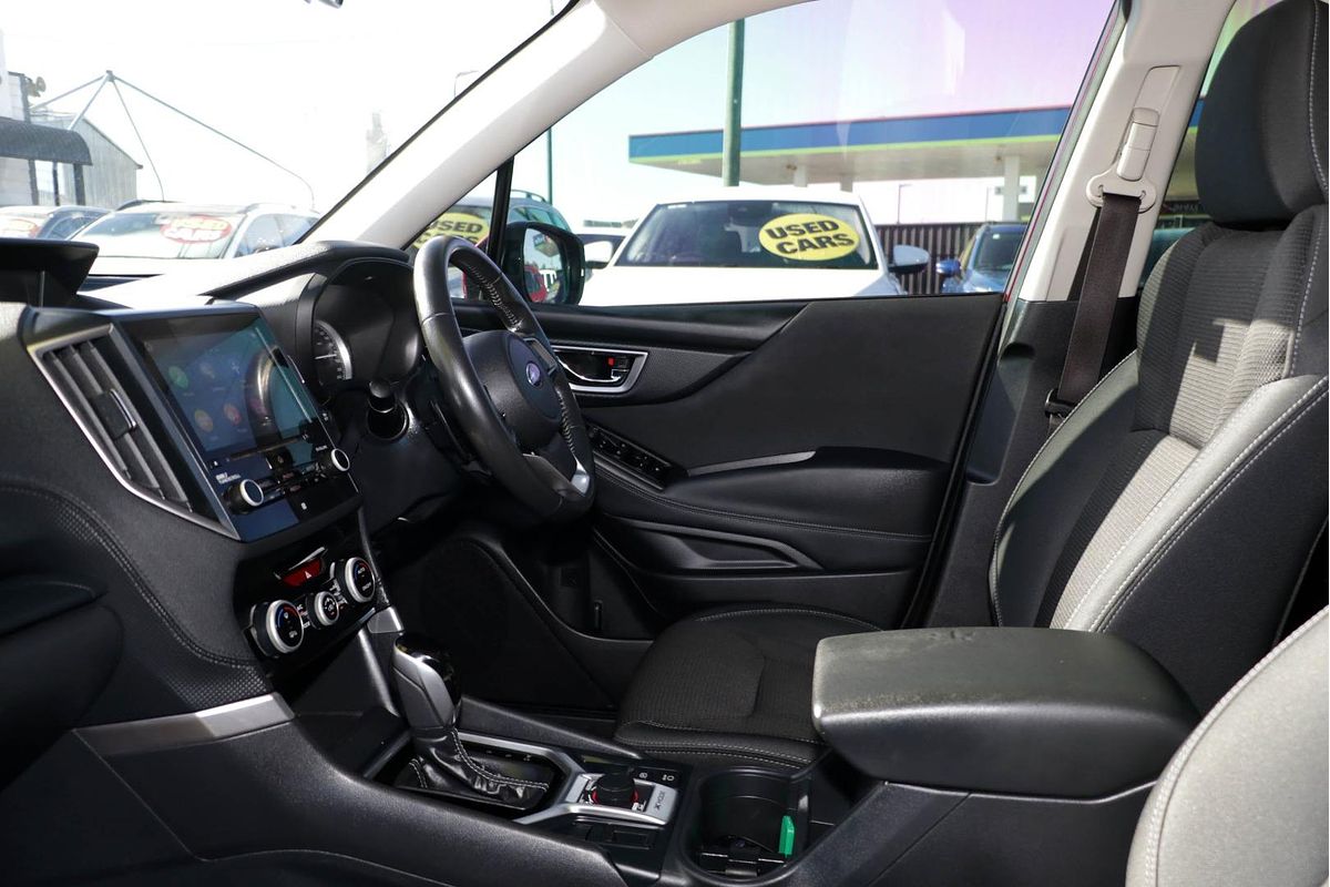 2022 Subaru Forester 2.5i S5