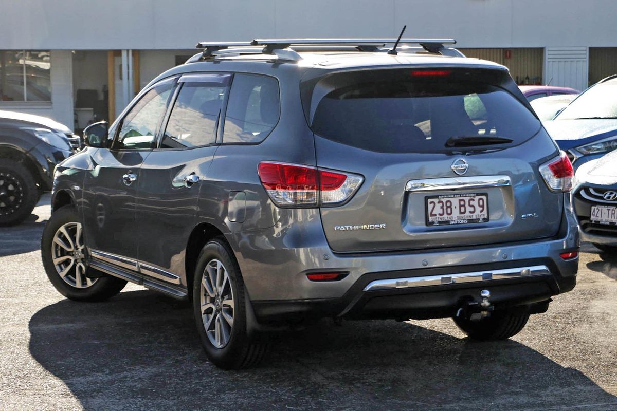 2016 Nissan Pathfinder ST-L R52