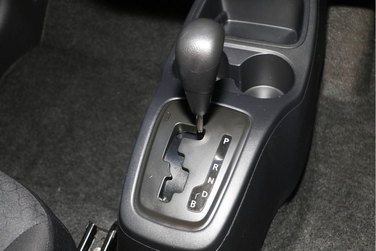 2014 Mitsubishi Mirage ES LA