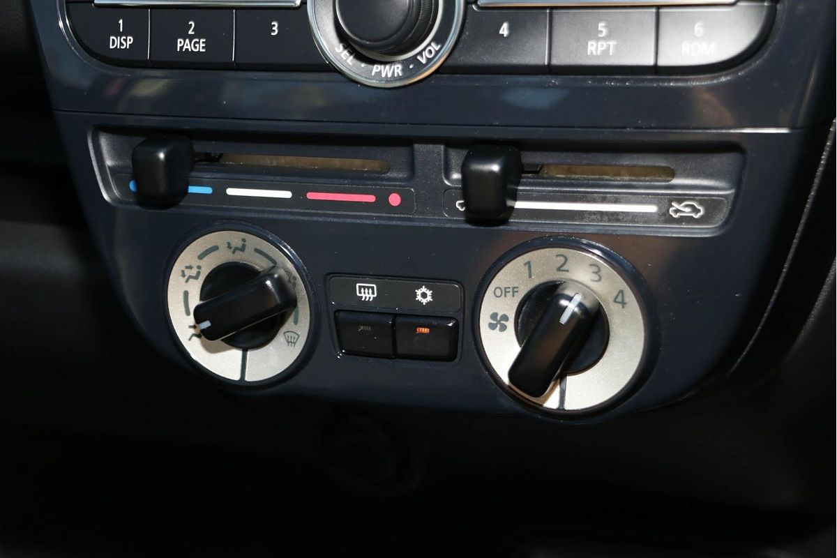 2014 Mitsubishi Mirage ES LA