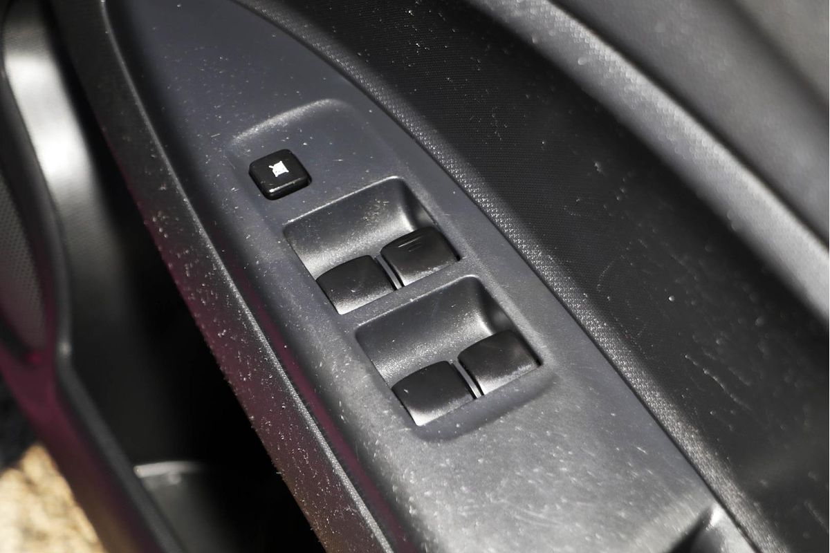 2014 Mitsubishi Mirage ES LA