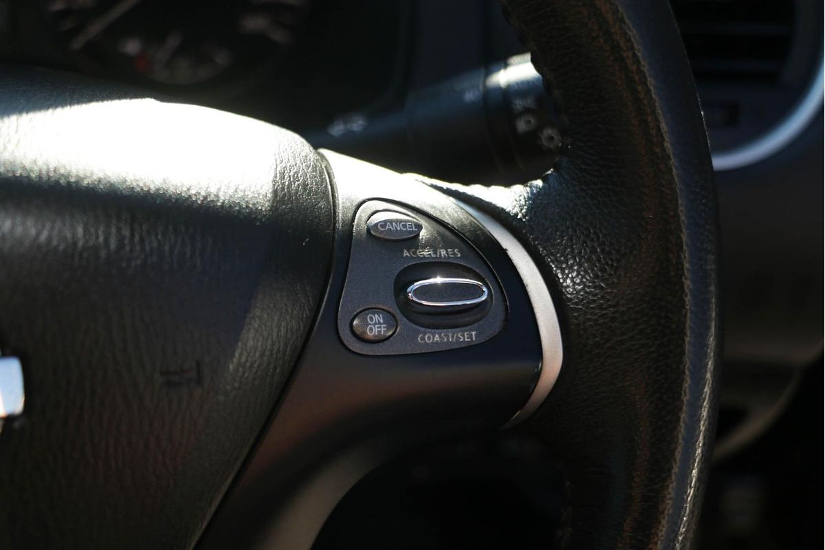 2016 Nissan Pathfinder ST-L R52