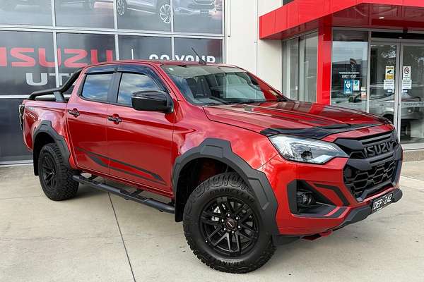2025 Isuzu D-MAX BLADE 4X4