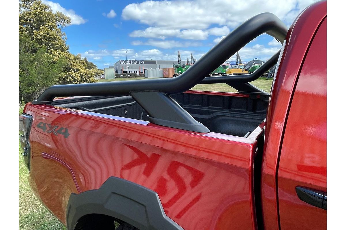 2025 Isuzu D-MAX BLADE 4X4