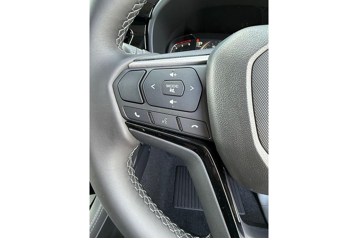 2025 Isuzu D-MAX BLADE 4X4