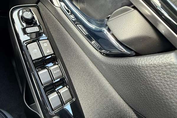 2025 Isuzu D-MAX BLADE 4X4