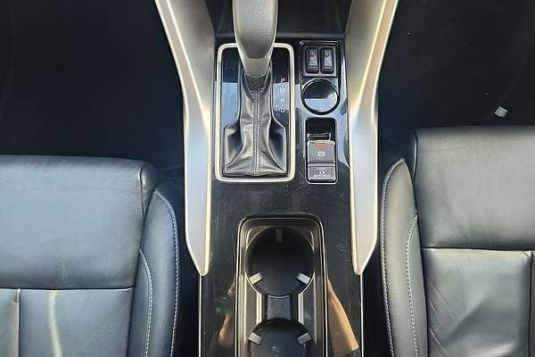2022 Mitsubishi Eclipse Cross Exceed YB
