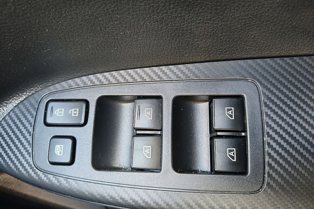2022 Mitsubishi Eclipse Cross Exceed YB