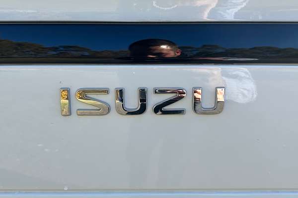 2025 Isuzu MU-X LS-U