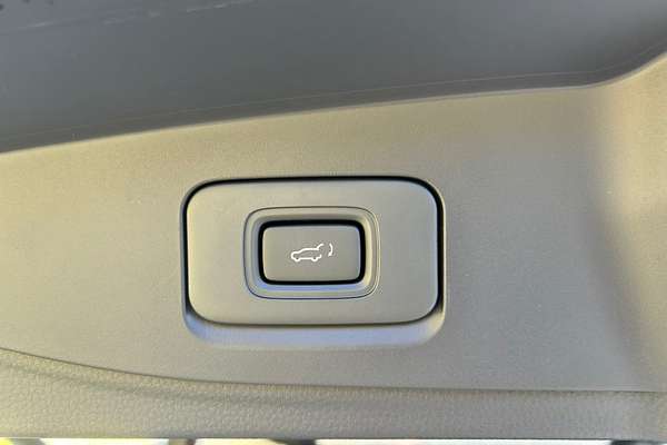 2025 Isuzu MU-X LS-U