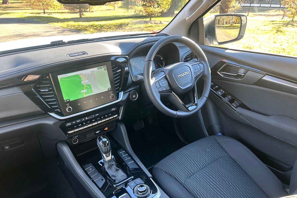 2025 Isuzu MU-X LS-U