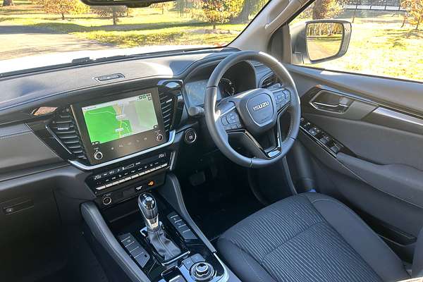 2025 Isuzu MU-X LS-U