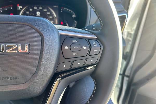 2025 Isuzu MU-X LS-U