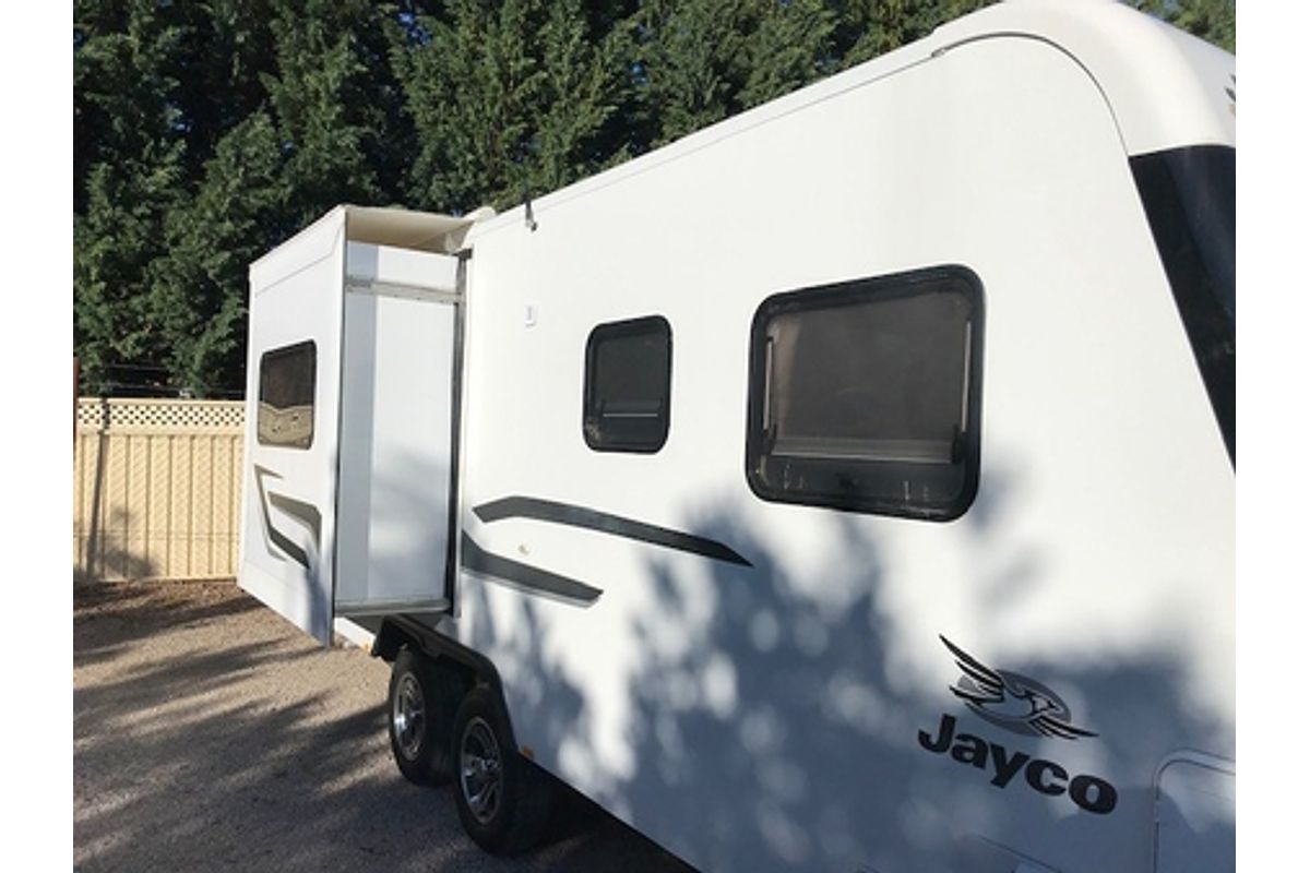 2016 Jayco SILVERLINE CARAVAN 21' (21.65