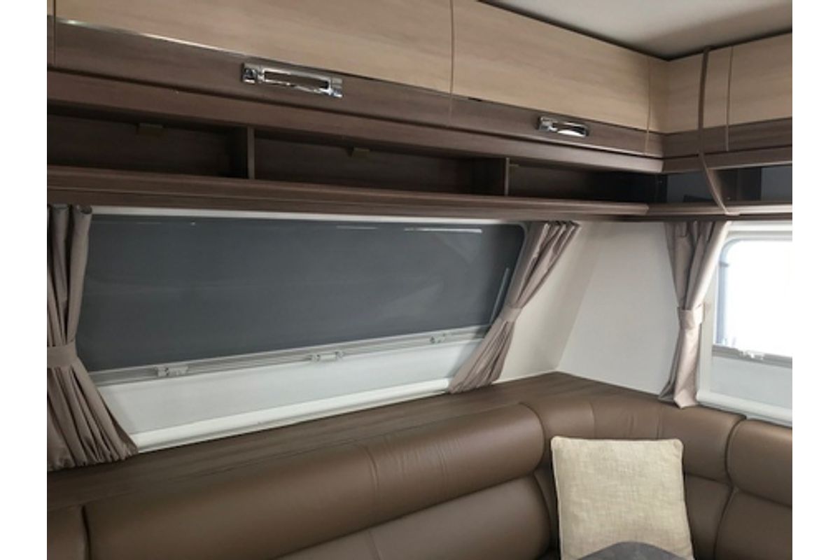 2016 Jayco SILVERLINE CARAVAN 21' (21.65