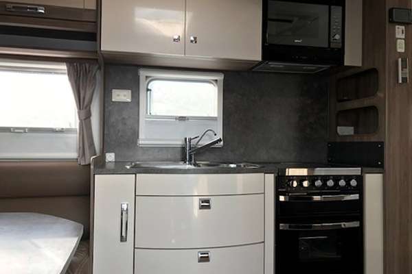 2016 Jayco SILVERLINE CARAVAN 21' (21.65