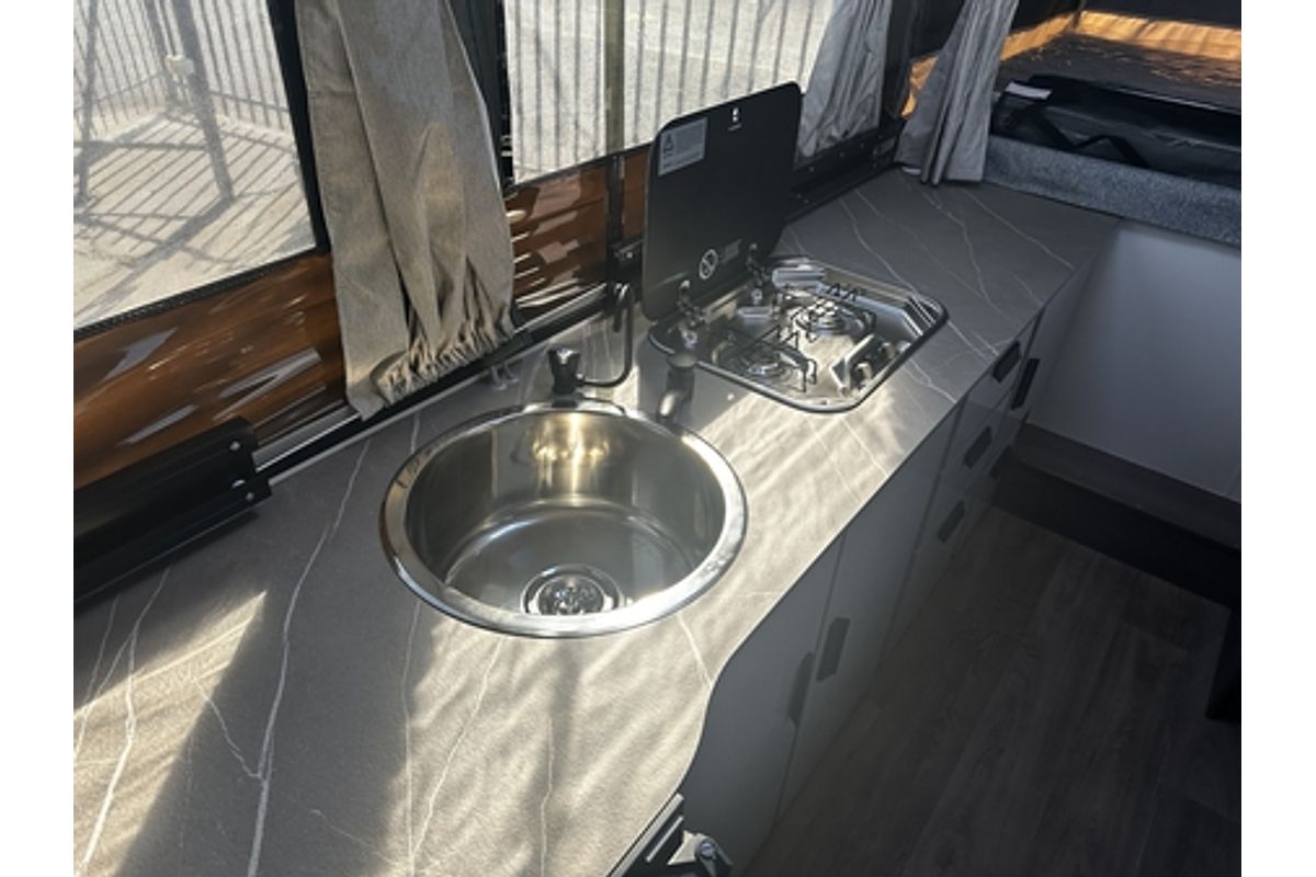 2025 Jayco LARK CAMPER OB.CP-MY25