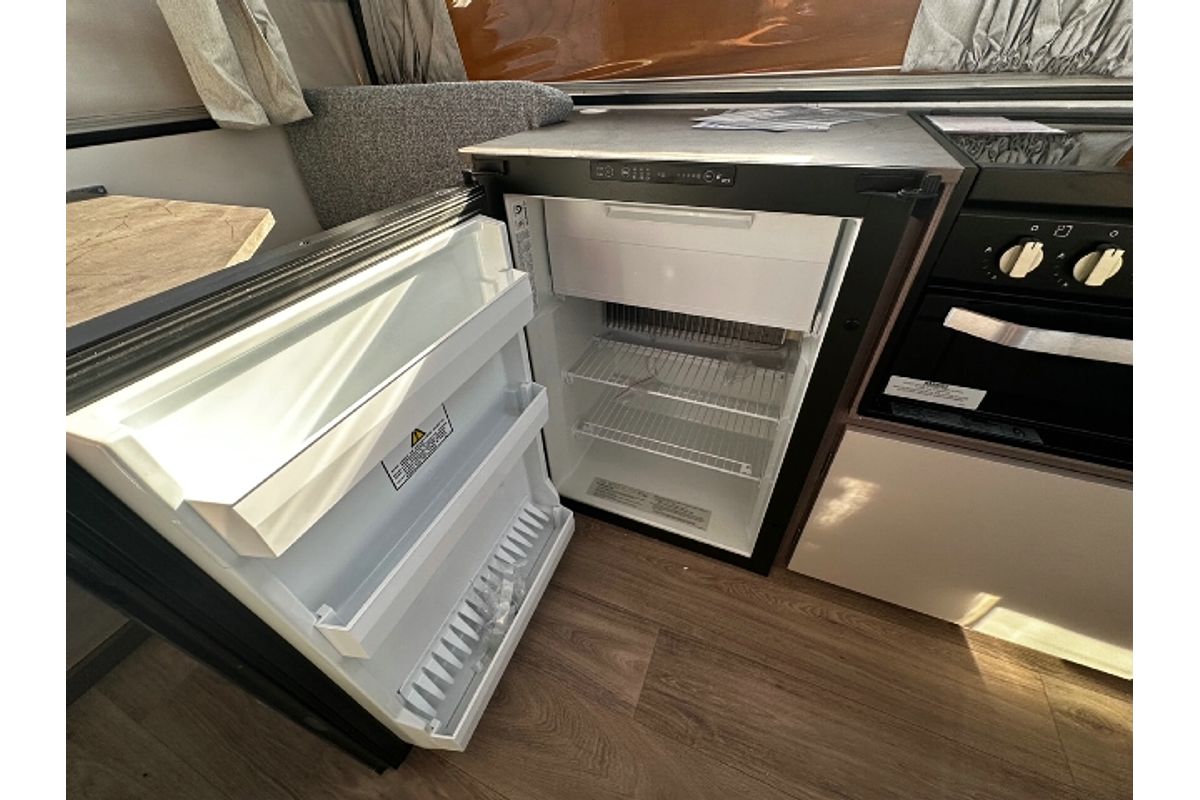 2025 Jayco PENGUIN CAMPER OB.CP-MY25