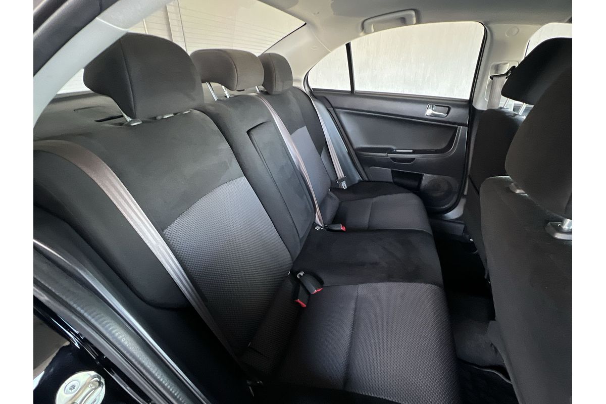 2017 Mitsubishi Lancer ES Sport CF
