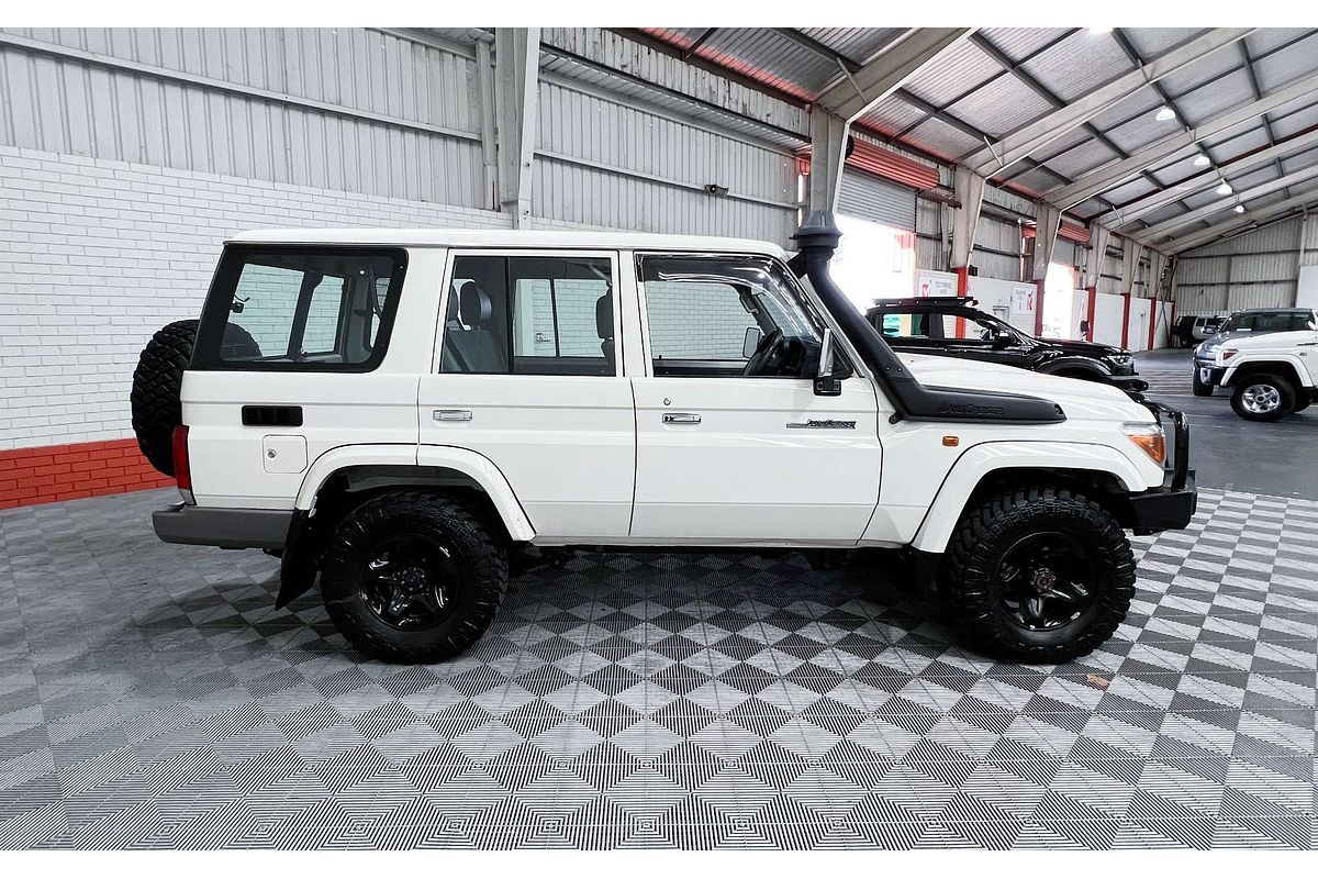 2020 Toyota Landcruiser GXL VDJ76R