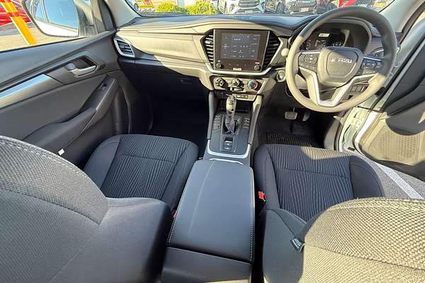 2025 Isuzu MU-X LS-M