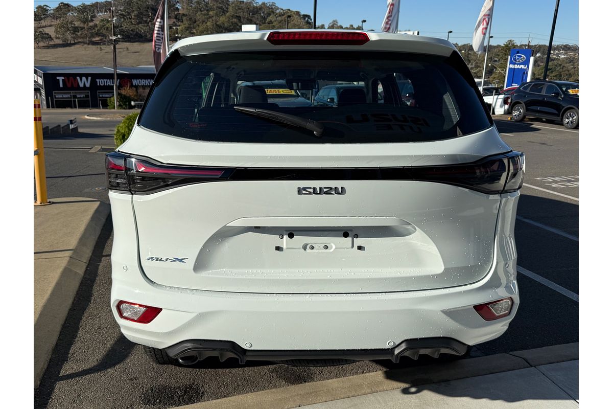 2025 Isuzu MU-X LS-M
