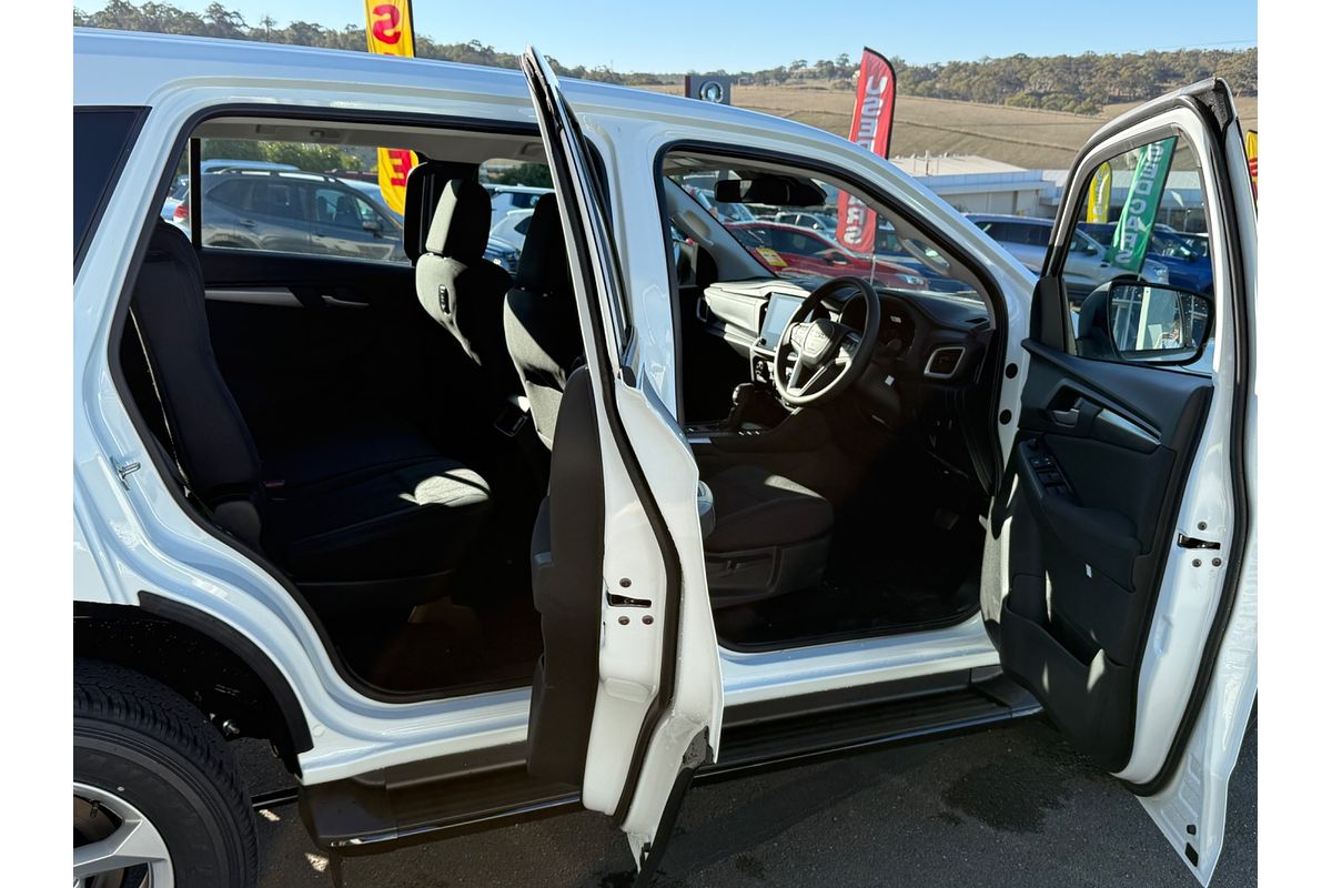 2025 Isuzu MU-X LS-M