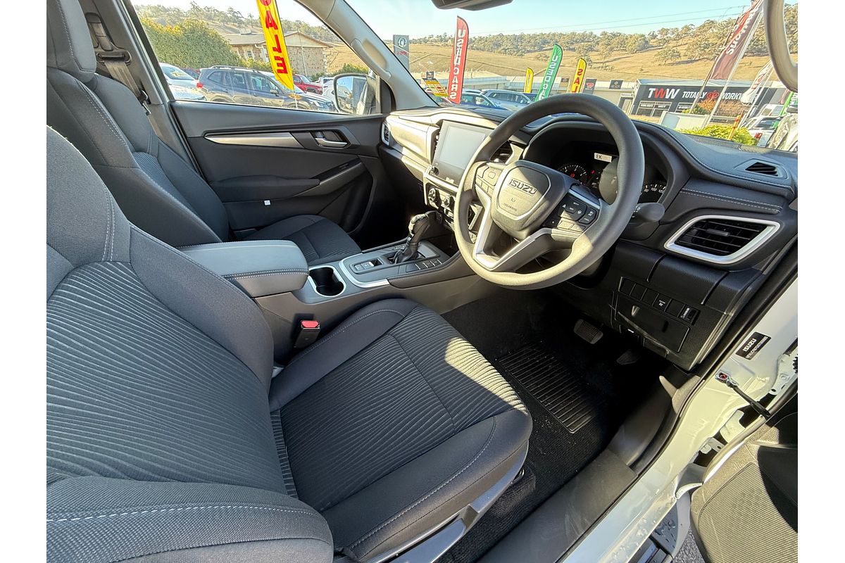 2025 Isuzu MU-X LS-M