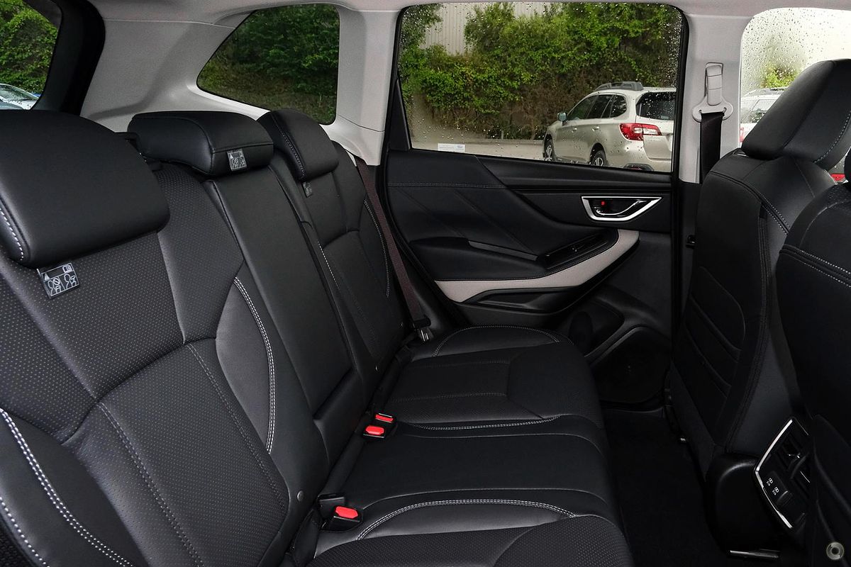 2024 Subaru Forester 2.5i-S S5