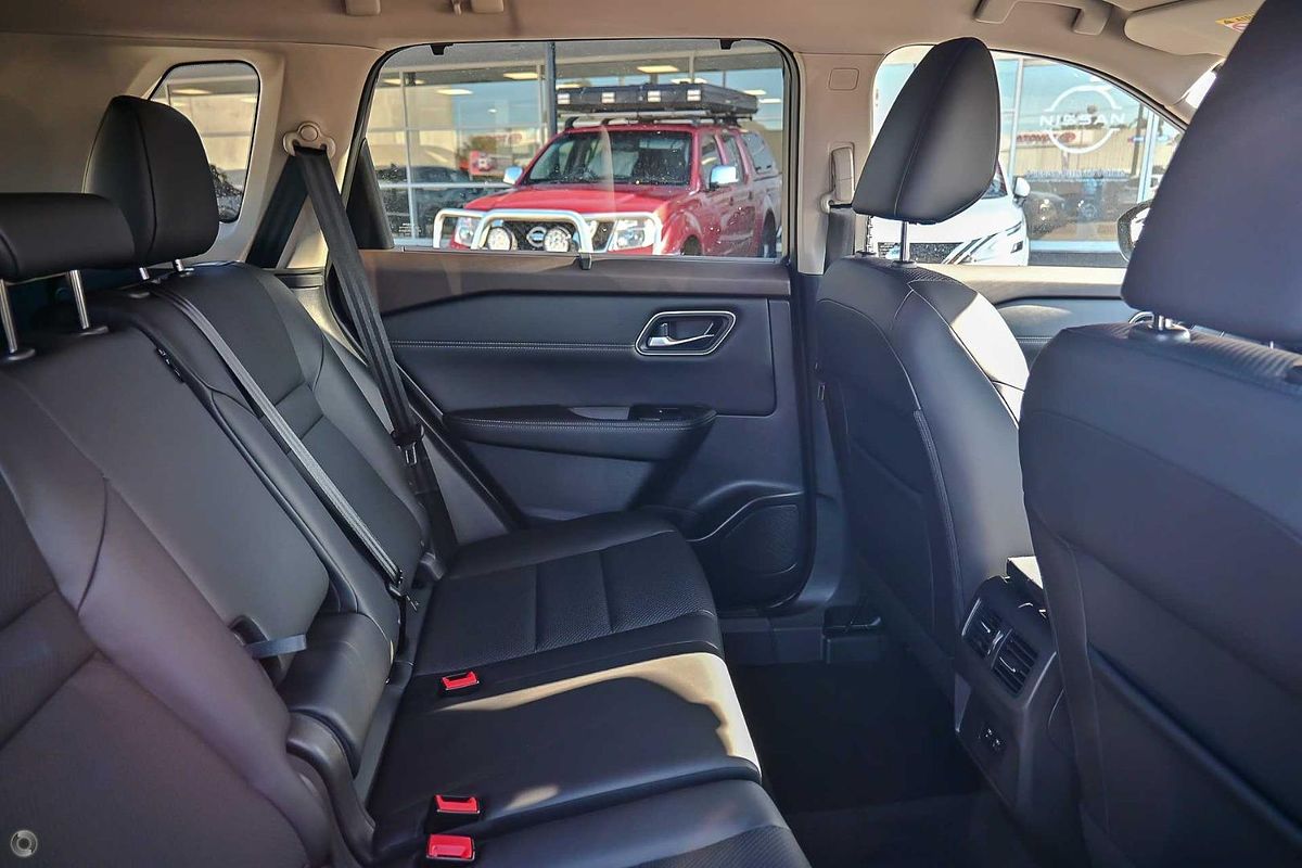 2024 Nissan X-TRAIL N-TREK T33