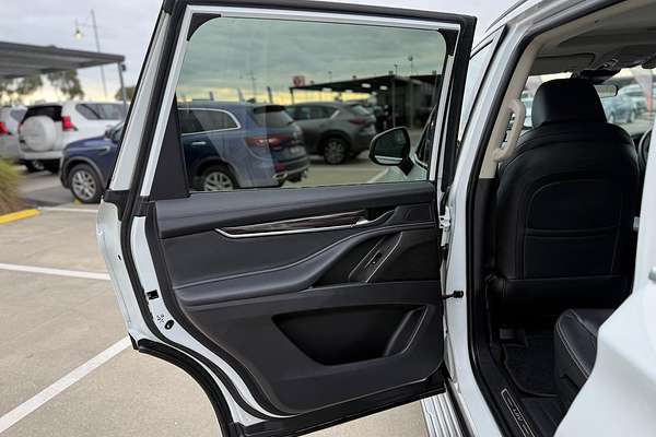 2021 LDV D90 Executive SV9A