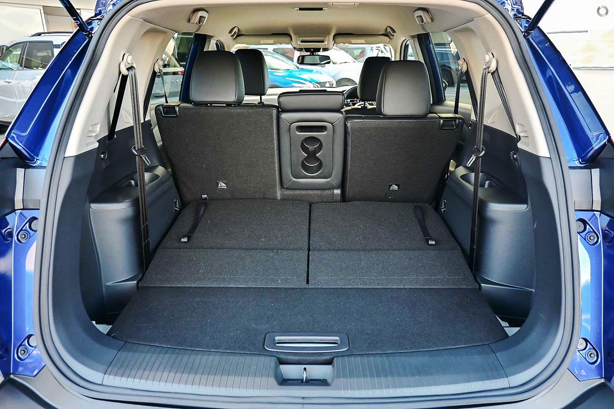 2024 Nissan X-TRAIL ST-L T33