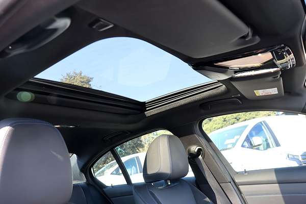 2022 BMW 3 Series 320i M Sport G20