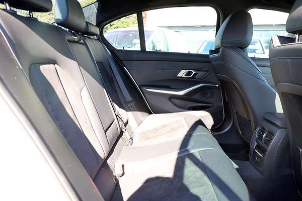 2022 BMW 3 Series 320i M Sport G20