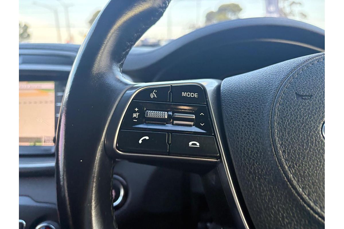 2019 Kia Sorento SLi UM
